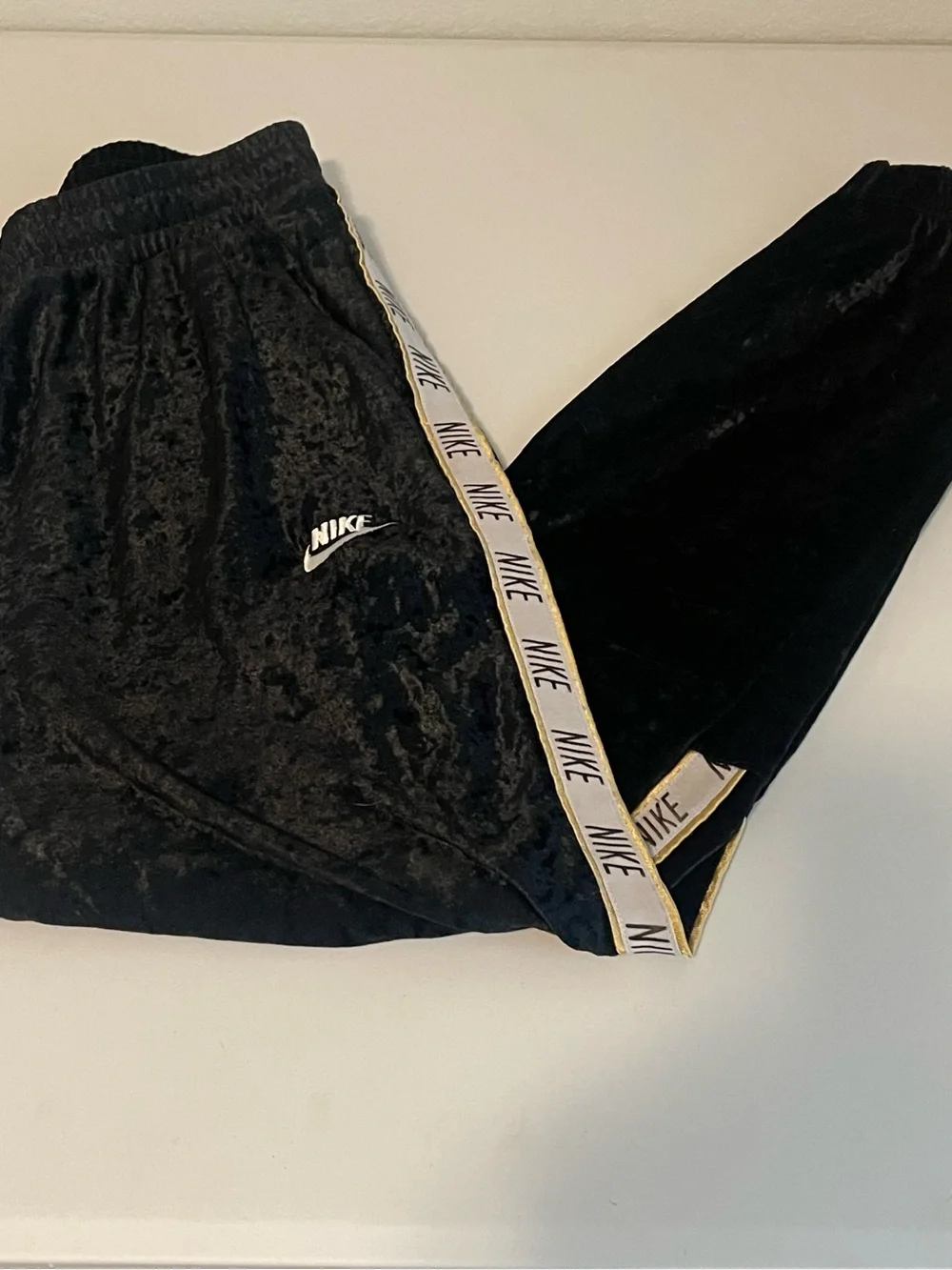 Nike Girls' Crushed Velour Track Pant/Jogger XL